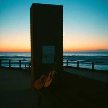 Bitlo.ru - Ветер несет запах моря и цветов